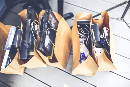 shopping fast fashion disposable