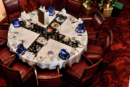 christmas dinner decorations