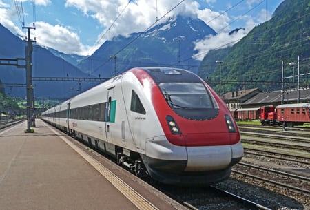 travel cheap train overnight